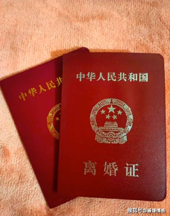 中专文凭证书定制：找线下机构还是线上平台更靠谱？